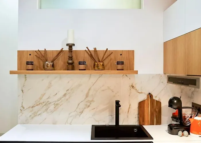 Appartement In The Center Of Next To The *